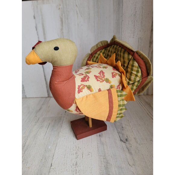 Hallmark plush stuffed Centerpiece Turkey Thanksgiving home decor fall - Picture 1 of 8
